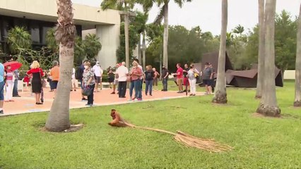 انطلاق التصويت المبكر في ولاية فلوريدا المتأرجحة