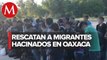 Rescatan a 57 migrantes en Oaxaca; detienen a dos 'polleros'