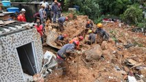 128 người thiệt mạng và mất tích trong mưa lũ miền trung