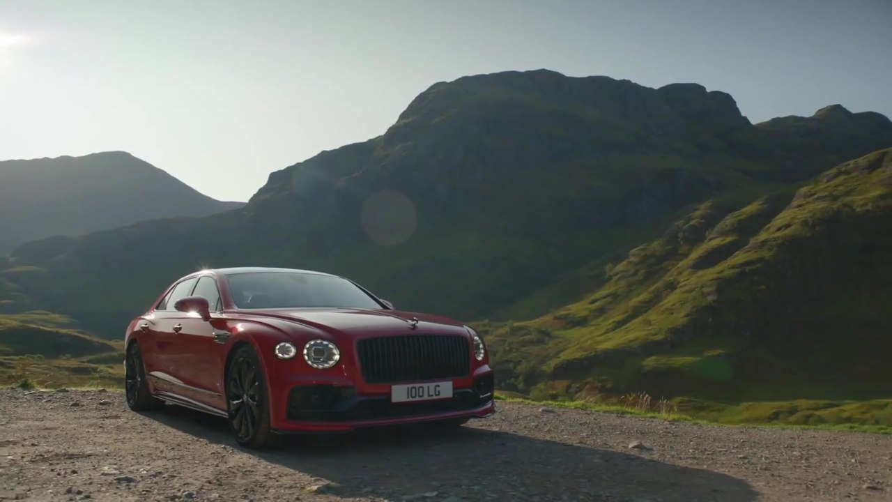 بنتلي فلاينج سبر V8 - مزيج من التصميم والحرفية والمواد