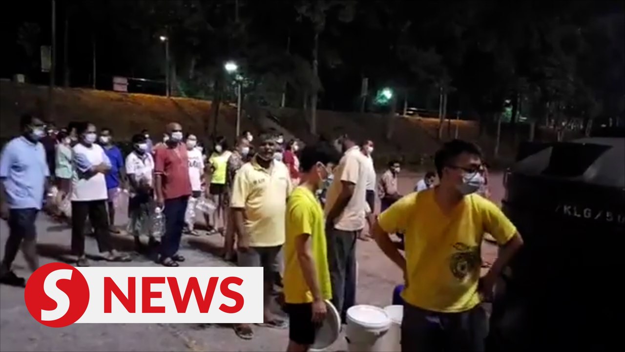 “I can’t take this anymore,” Klang residents and elderly lament water woes