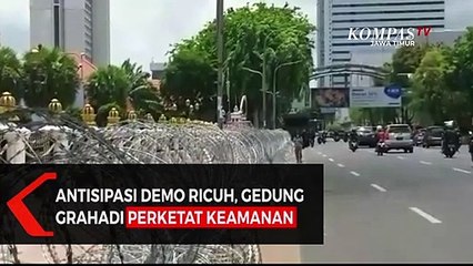 Antisipasi Demo Ricuh, Ini Pengamanan Ketat Grahadi Surabaya