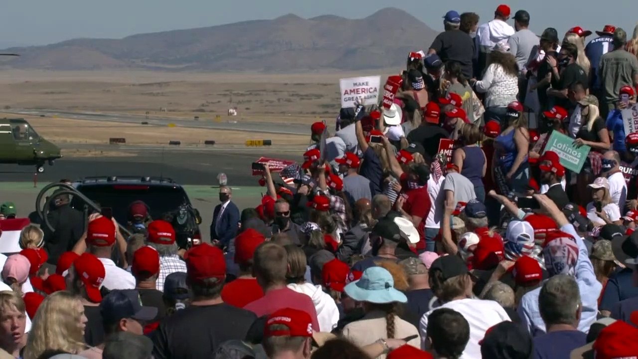 'Superman' Trump lästert über Virologen Fauci und nennt CNN-Mitarbeiter 'Bastarde'