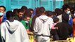 Más de 800 migrantes, hacinados en el puerto canario de Arguineguín