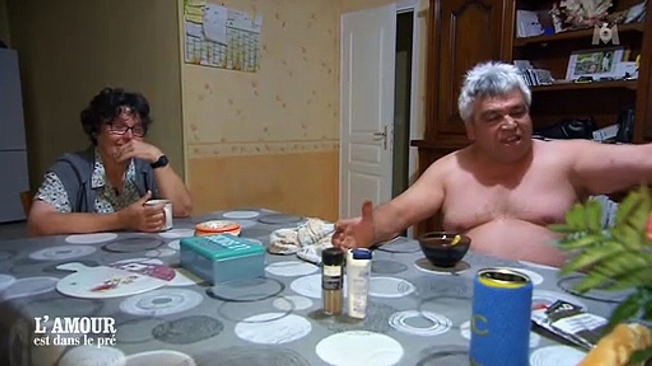 L Amour Est Dans Le Pre Nue