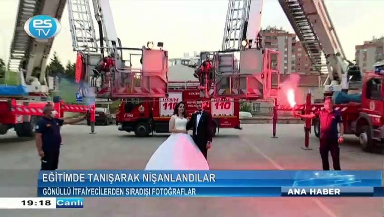 Gönüllü itfaiyecilerden sıradışı fotoğraflar