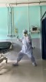 कोरोना मरीजों की खुशी के लिए डॉक्टर ने किया 'घुंघरू' डांस, ऋतिक रोशन भी हुए मुरीद, देखिए वायरल वीडियो