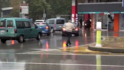 Samsun'da sağanakla birlikte hava sıcaklığı 8 derece düştü