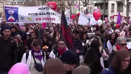 Coronavirus pandemic: French health workers raise alarm about difficult working conditions