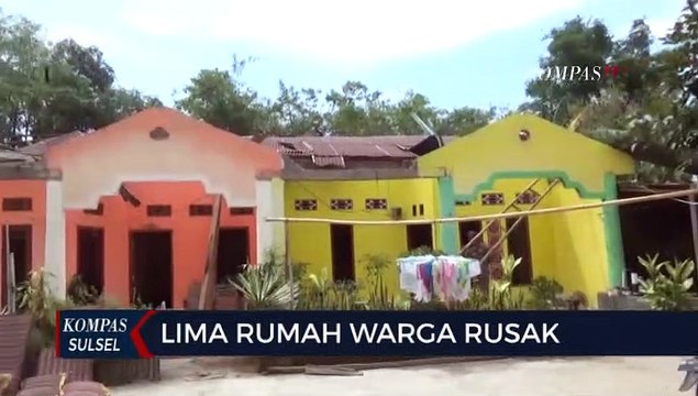 Angin Puting Beliung Terjang Rumah Warga