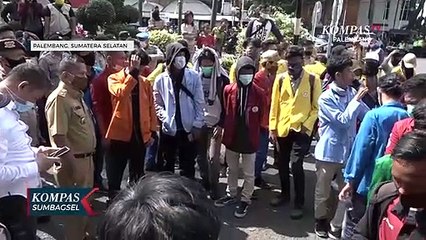 Datangi Kantor Walikota Mahasiswa Tolak UU Cipta Kerja