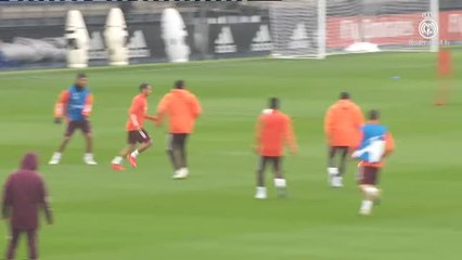 Útimo entrenamiento del Real Madrid antes de su debut en Champions League