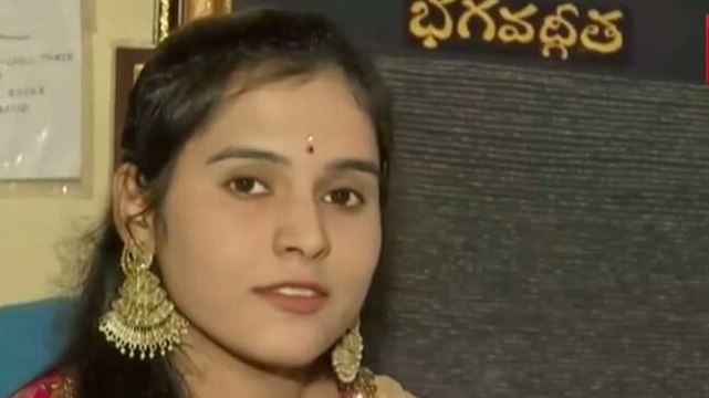 Good news: Meet Ramagiri Swarika who has inscribed Bhagavad Gita on grains of rice