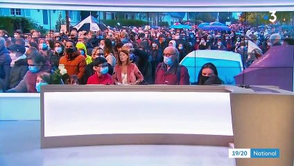 Attentat de Conflans : l'émotion est toujours vive parmi les collègues de Samuel Paty