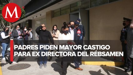 Padres del Rébsamen piden 50 años contra ex directora y 5 mdp víctima