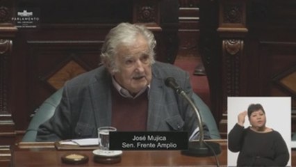 Mujica: "Triunfar en la vida no es ganar, es levantarse y volver a empezar"