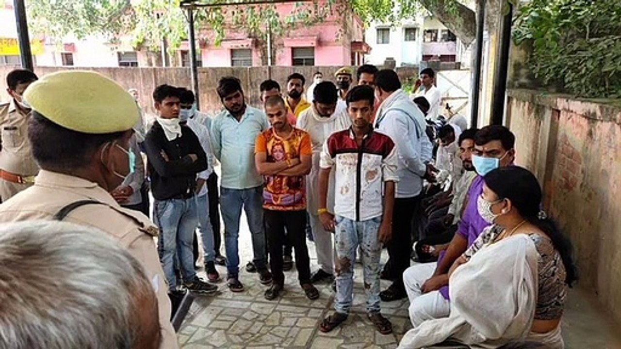 शोक संवेदना व्यक्त करने पोस्टमार्टम हाउस पर पहुंची सरिता भदौरिया