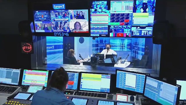 Jean-Marie Le Pen : Je constate que le Rassemblement national est 'hype' (Canteloup)