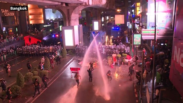 'A moving current:' Thai protesters adopt Hong Kong tactics