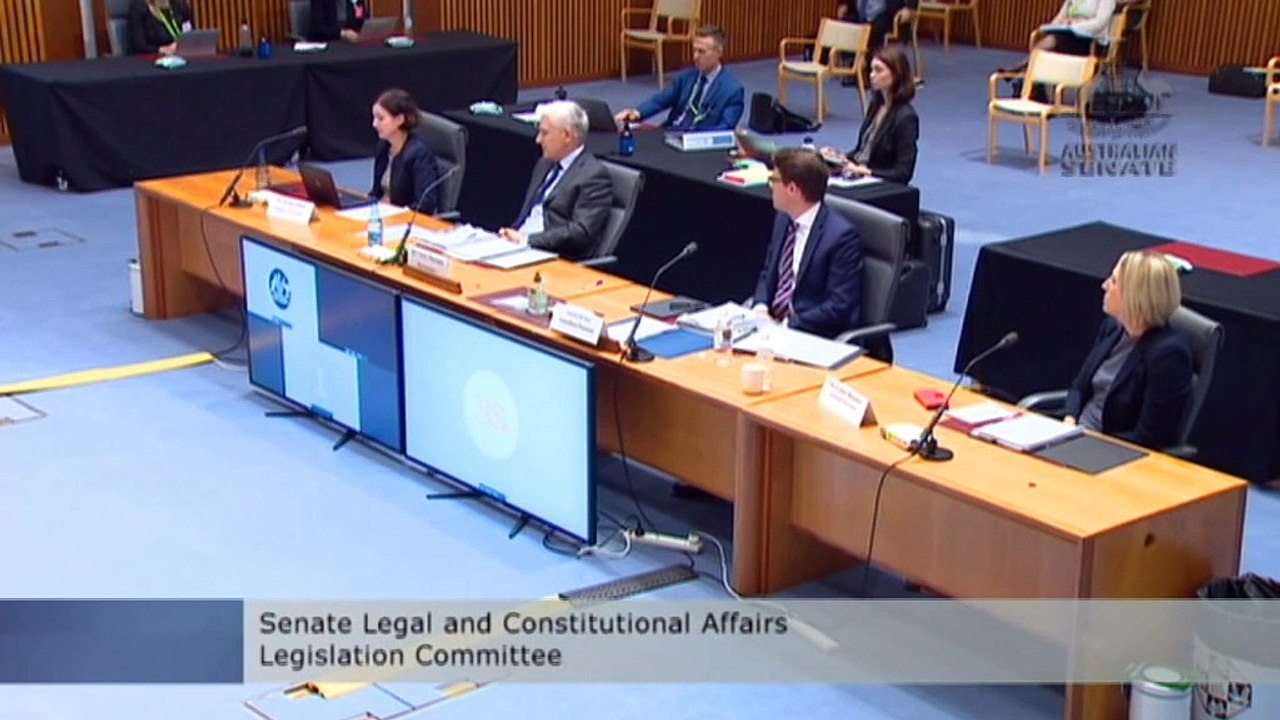 Senior public servants defend inaction on federal ICAC