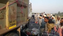 कन्नौज: आलू से भरे ट्रक में पिकअप ने पीछे से मारी टक्कर, चालक की मौत, 14 लोग घायल