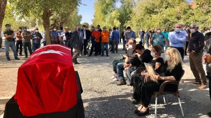 Bekir Coşkun son yolculuğuna uğurlandı