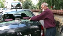 Beyoğlu'nda park halindeki 4 aracın camını çekiçle kırıldılar