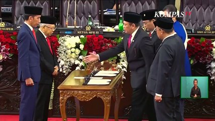 Menaker Ida: Presiden Jokowi Pilih Jalani Risiko Gagas UU Cipta Kerja