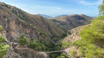 Pasarela Canillas del Aceituno