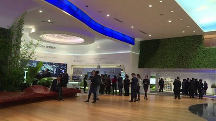 Πεκίνο εναντίον Στοκχόλμης για τις Huawei και ZTE