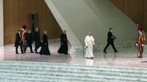 Papa aprova união civil entre pessoas do mesmo sexo