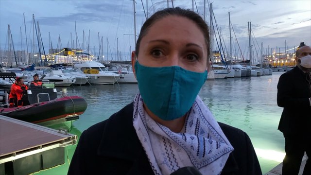 Hommage des Toulonnais au professeur d'histoire Samuel Paty