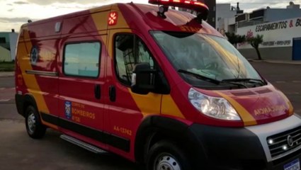 Motociclista é socorrido em acidente na Av. Tito Muffato