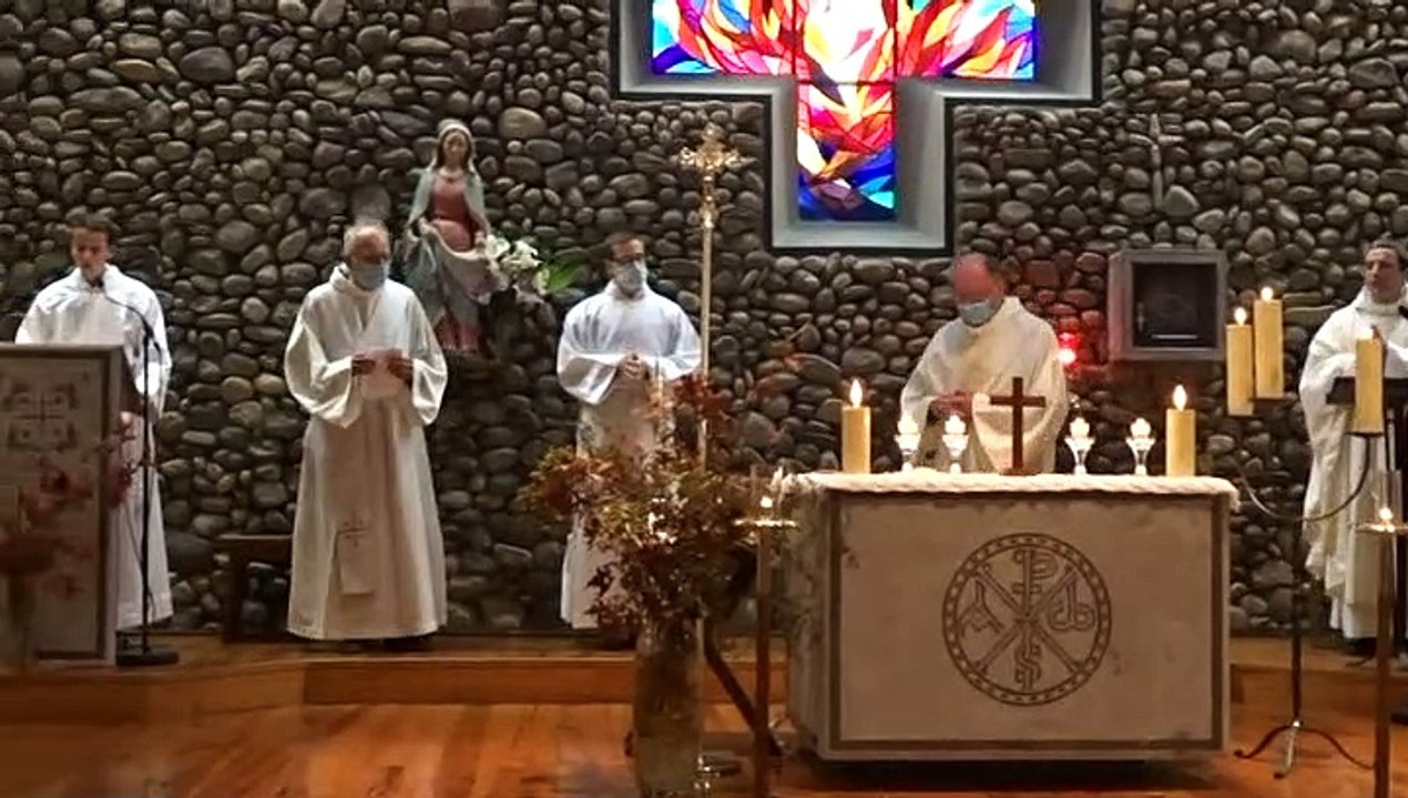 Adoration animée par les sémnaristes-Messe1