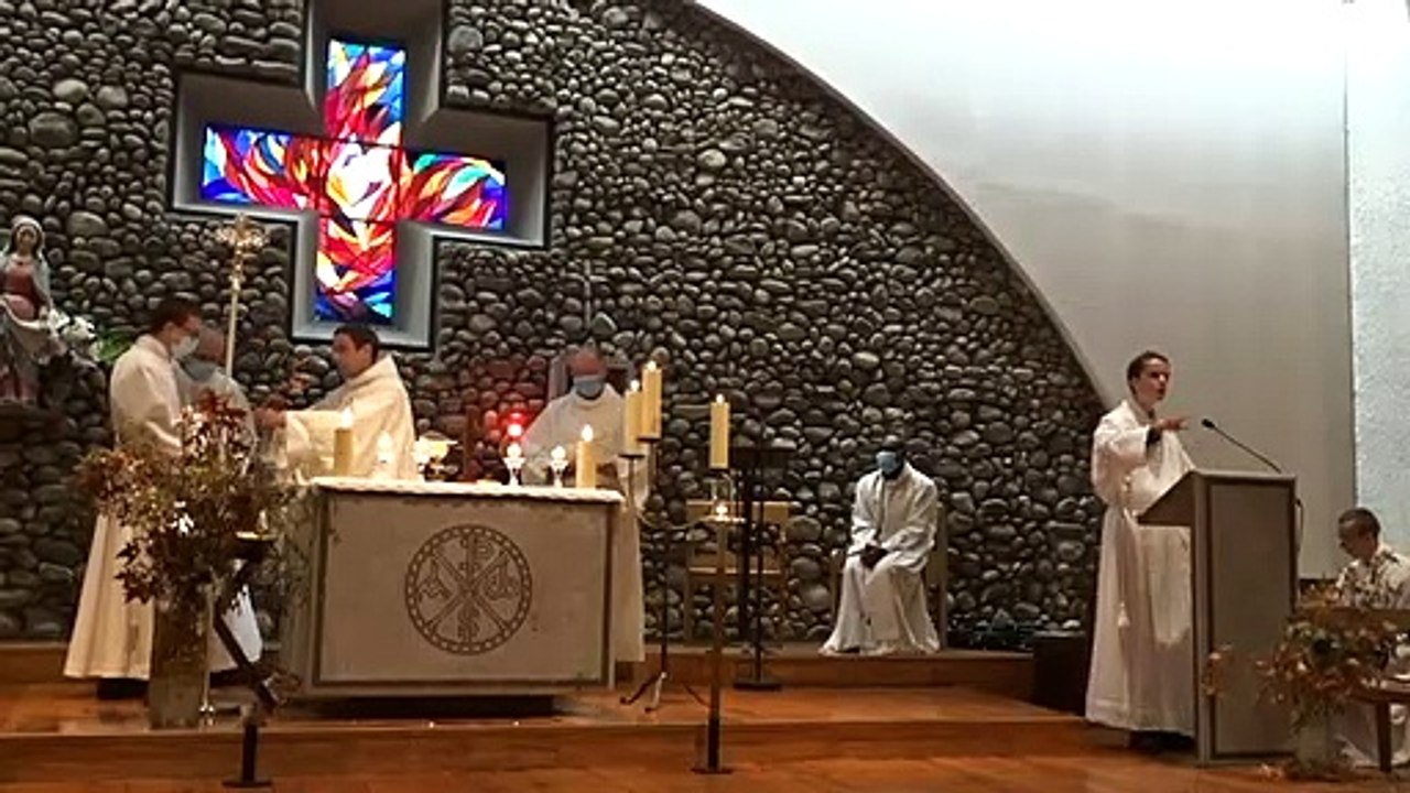 Adoration animée par les sémnaristes-Messe2