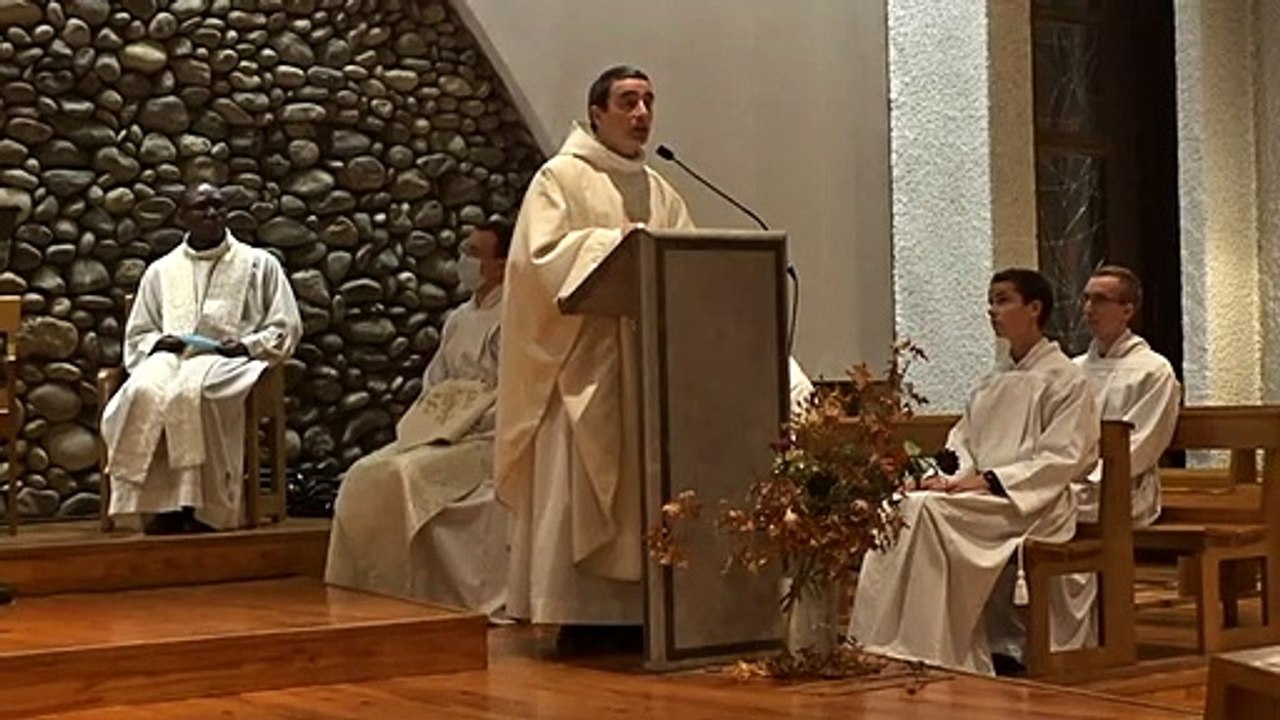 Adoration animée par les sémnaristes-Messe3