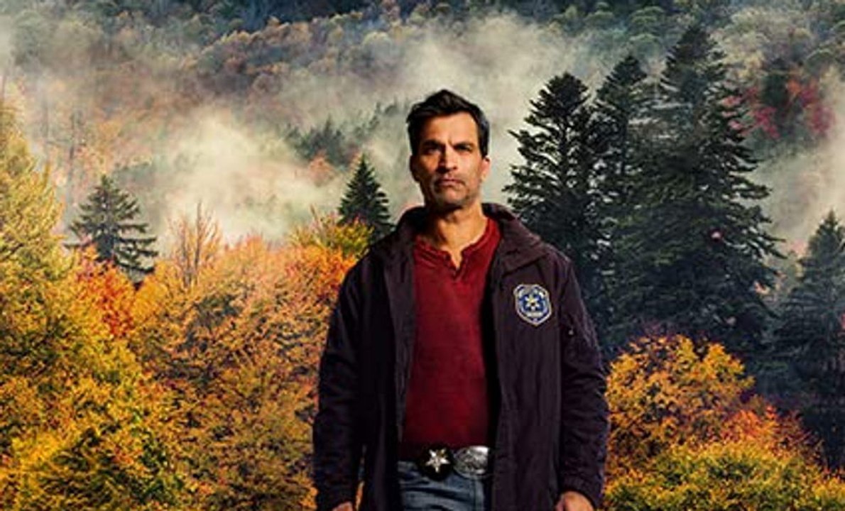 BLUE RIDGE Movie - Johnathon Schaech, Sarah Lancaster, Graham Greene