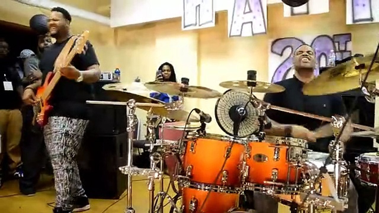 THAD & VARO #JOBROS THE FEELING,DRUMMER VIDEOS,GOSPEL DRUMMERS VIDEOS,SESSION DRUMMERS - YouTube