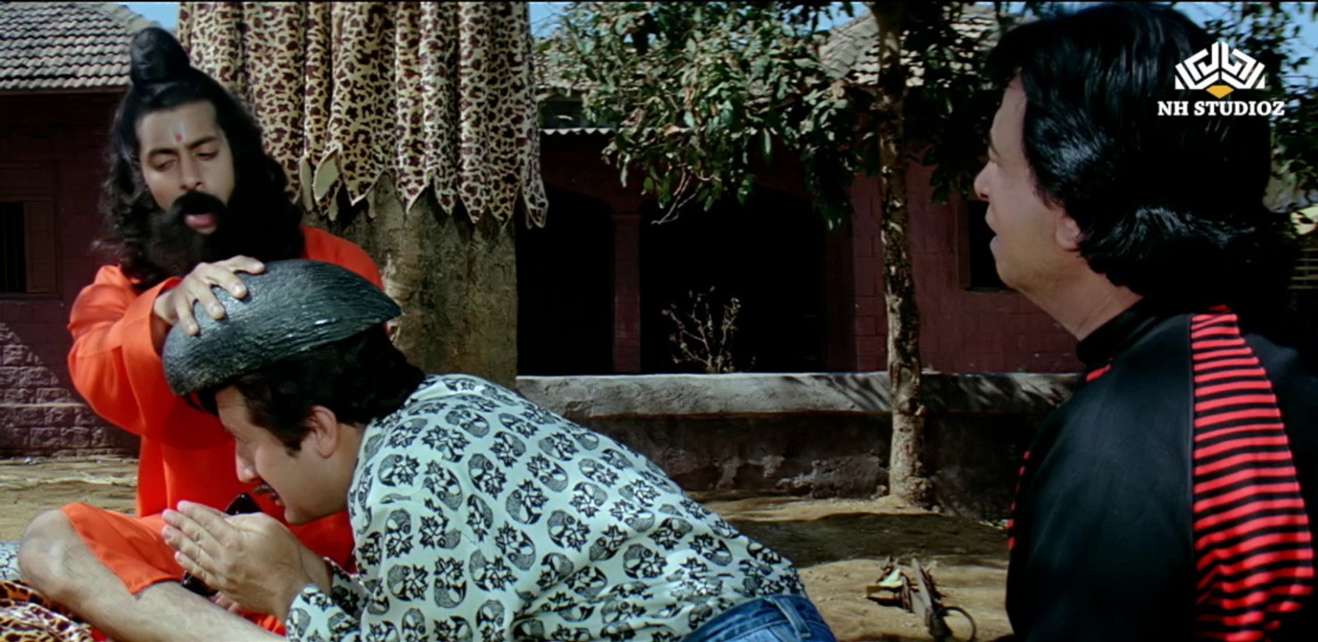 Salman is fooling Anupam Kher as Sadhu Baba Comedy Scene | Dil Tera Aashiq (1993) | Salman Khan | Anupam Kher | Kader Khan