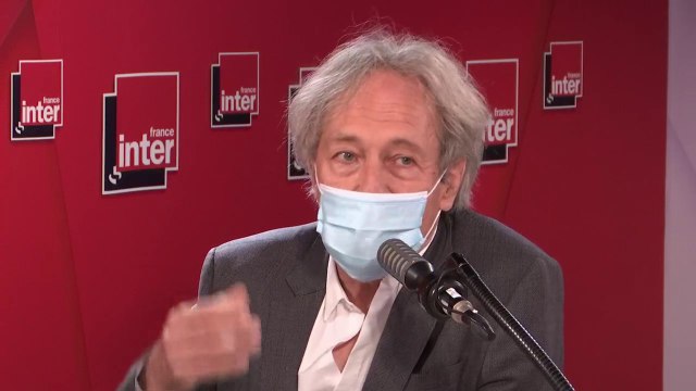 Pascal Bruckner : J'ai simplement rappelé à Rokhaya Diallo ses engagements au sein de l'islam politique et combien elle critiquait Charlie Hebdo en les traitant d'islamophobes et de racistes.
