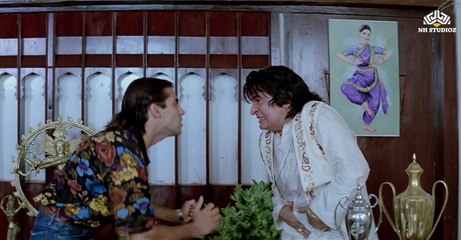 Télécharger la video: Salman Khan and Asrani Comedy Scene | Dil Tera Aashiq (1993) | Salman Khan | Madhuri Dixit | Asrani | Blockbuster Movie Dil Tere Aashiq