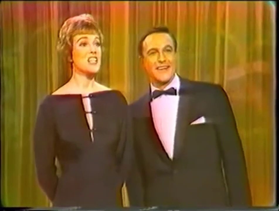 JULIE ANDREWS & GENE KELLY – Family Tree (1965, HD)