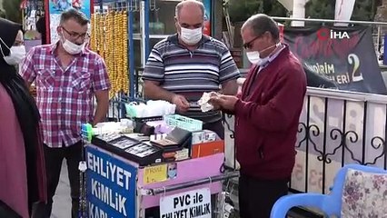 Saniyeler içinde çaldı, güvenlik kameralarına yakalandı