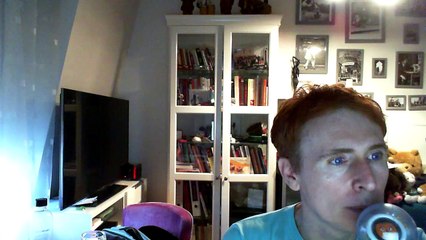 Wiwi égratigne "muevelo"