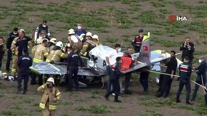 Büyükçekmece'de eğitim uçağı düştü: Pilot yaralı olarak kurtarıldı