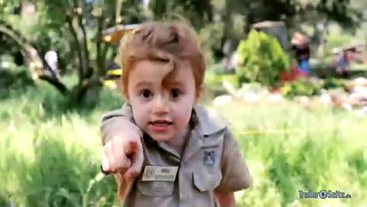 Maggie Elizabeth Jones zeigt das Set von Wir Kaufen Einen Zoo