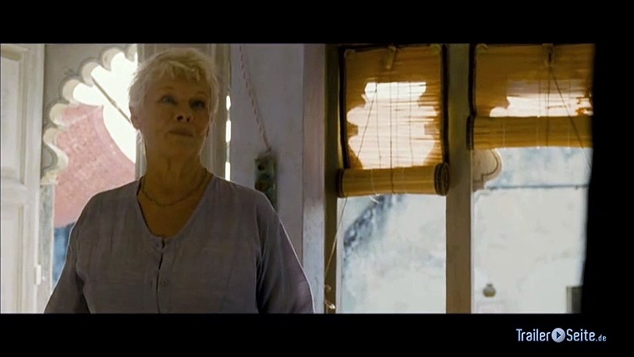 Ausschnitt aus Best Exotic Marigold Hotel: Telefon