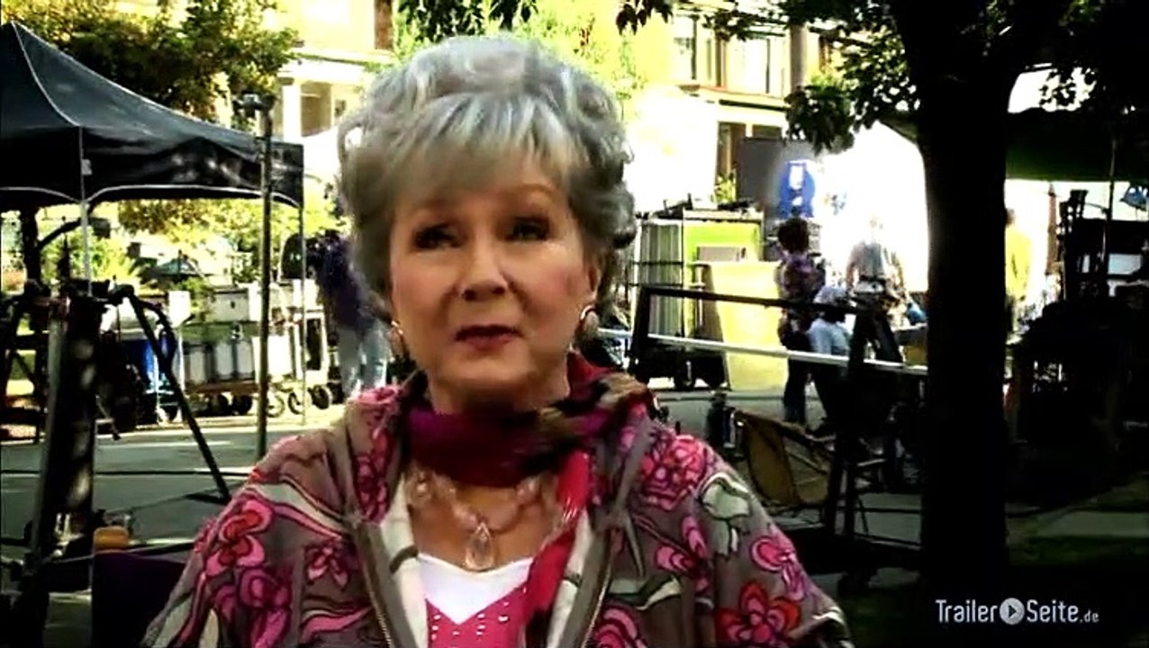 Weitere Interviews zu Einmal Ist Keinmal