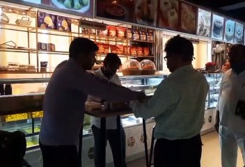 मैनपुरी: एसडीएम ने खाद्य टीम के साथ नगर में चलाया चेकिंग अभियान