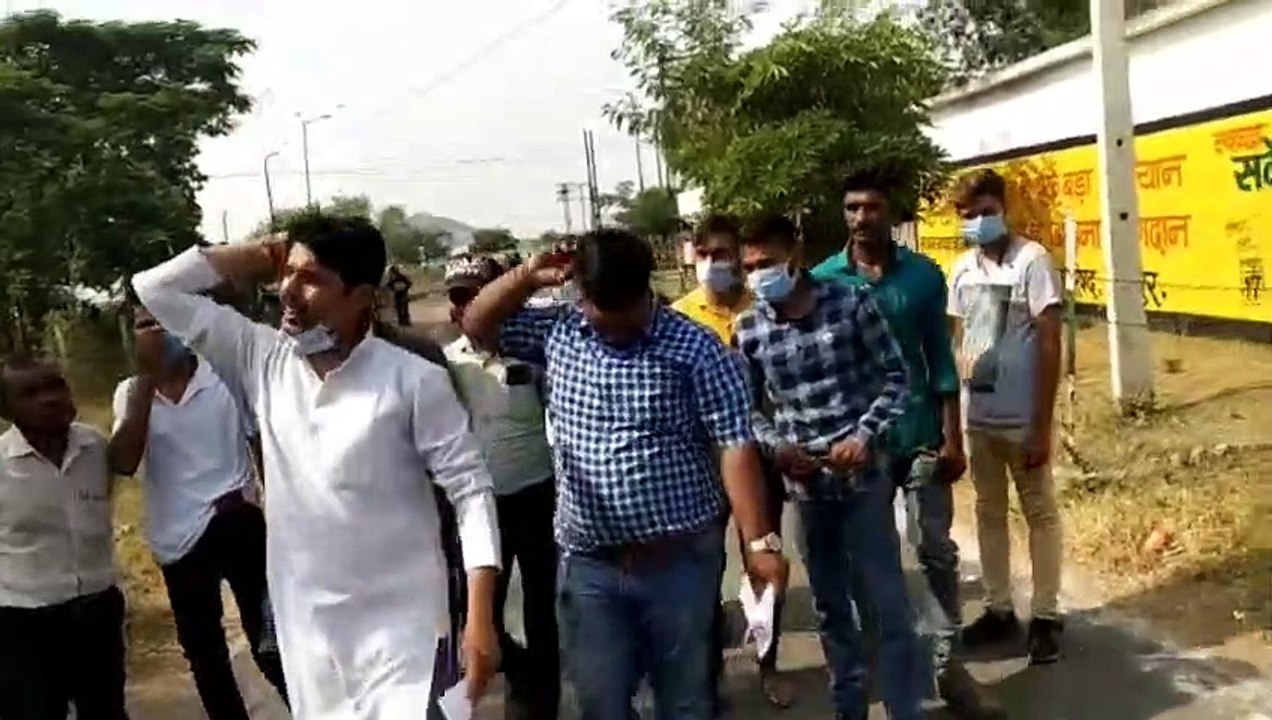 शाजापुर में एनएसयूआई ने एडमिशन के फर्जीवाड़े का विरोध किया